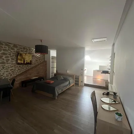 Parentale Privee De Standing Bed & Breakfast